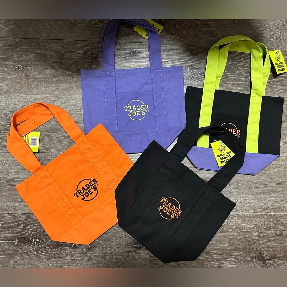 Trader Joe's Reusable Tote Bags Set